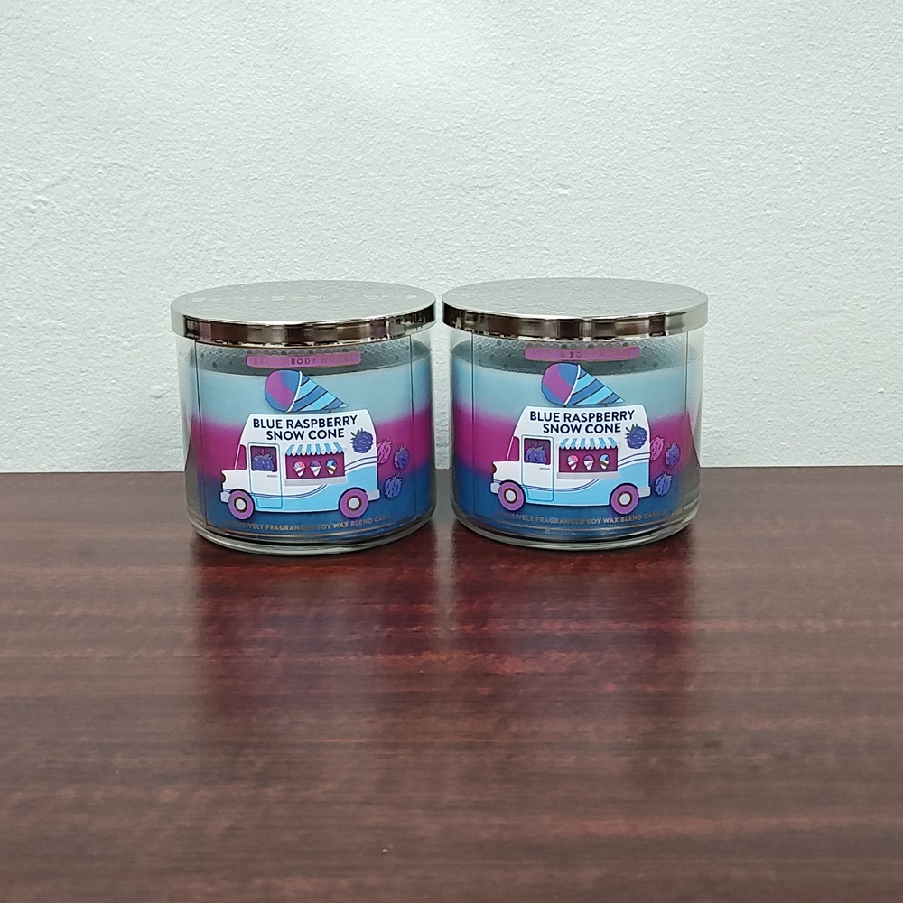 Bath & Body Works White Barn BLUE RASPBERRY SNOW CONE 3-Wick Candles - Set of 2